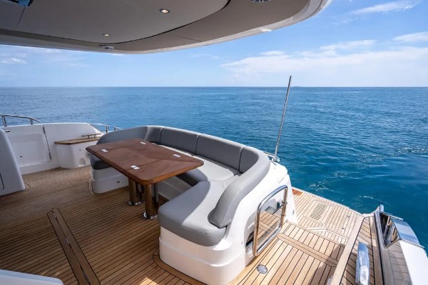 2023 PRINCESS F65
