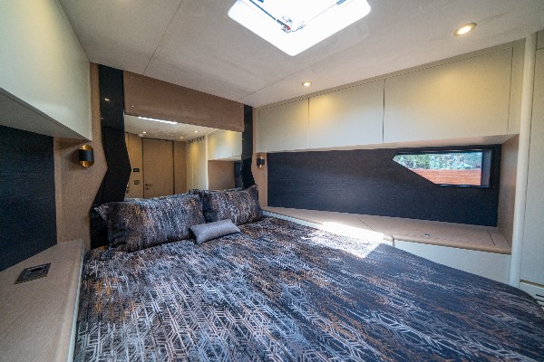 2025 MOTOR YACHT 18.5 M