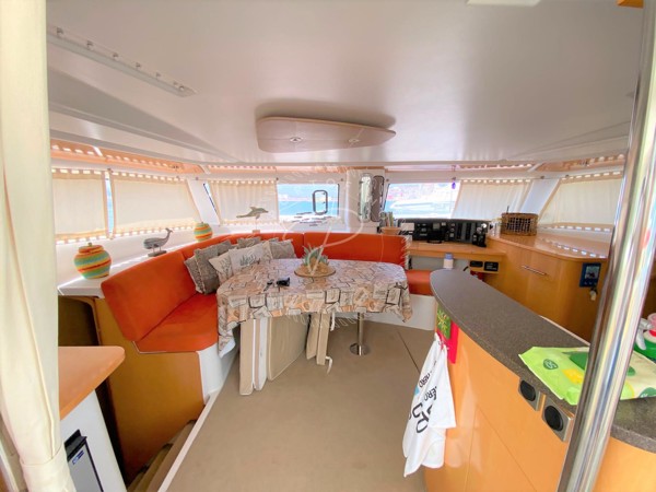 2008 FOUNTAINE PAJOT ORANA 44