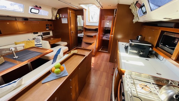 2011 BENETEAU OCEANIS 50