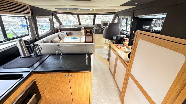 2015 AZIMUT MAGELLANO 43