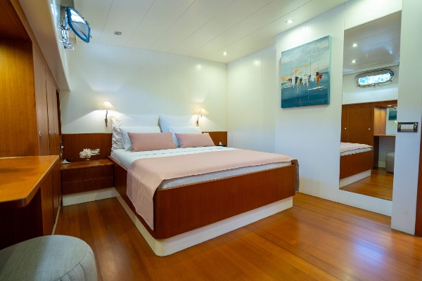 2010/2020 MOTOR SAILER 44 M 