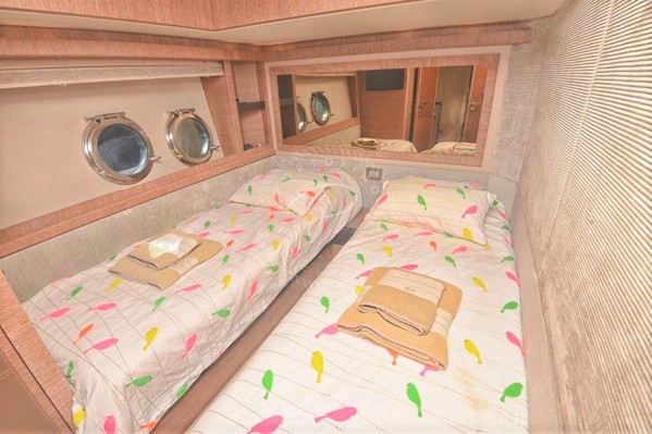 2013 MONTE CARLO YACHT 76