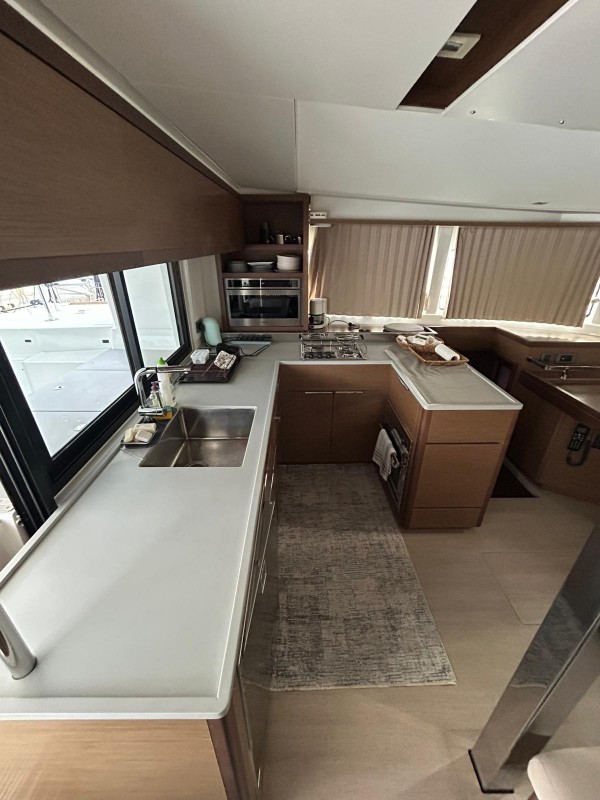 2020 LAGOON 46 OWNER'S VERSION