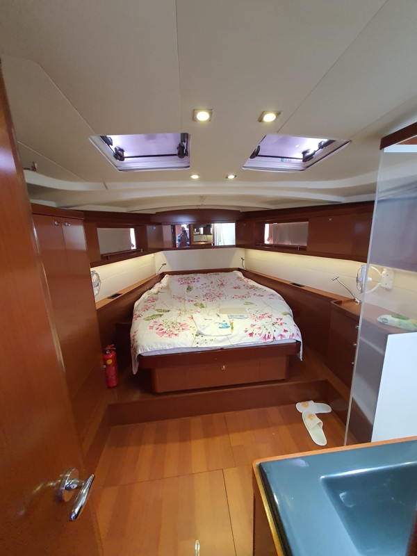 2012 BENETEAU OCEANIS 48