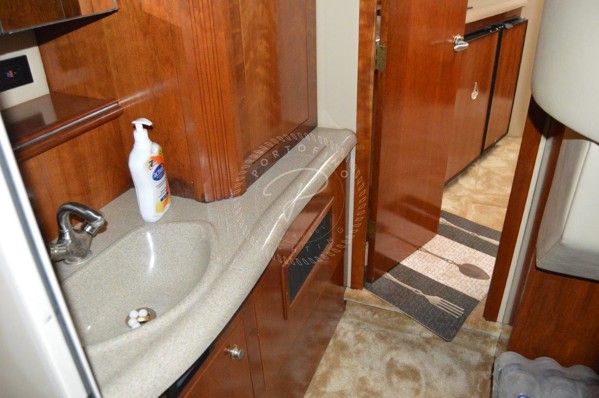 2005 CRUISERS YACHTS 400