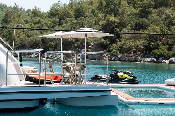 2009/2022 MOTOR YACHT 35M 