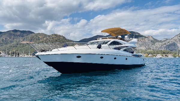 2001 SUNSEEKER MANHATTAN 64