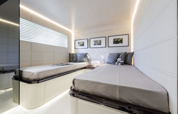 2018 DREAMLINE 34