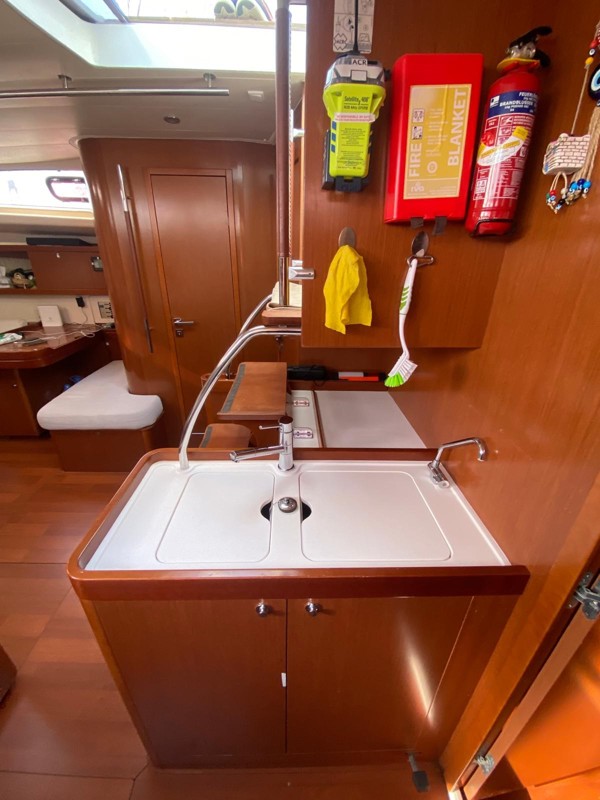 2012 BENETEAU OCEANIS 54