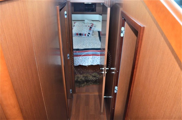 2015 BENETEAU SWIFT TRAWLER 44