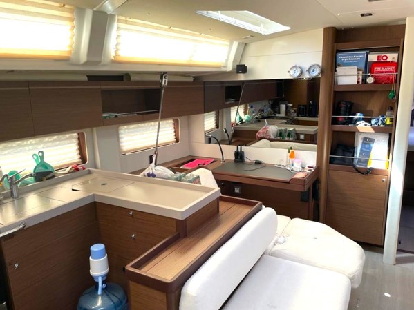 2021 BENETEAU OCEANIS 51.1
