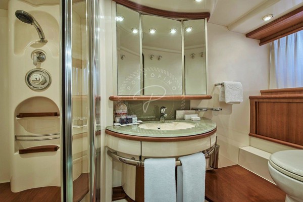2005 AZIMUT 62