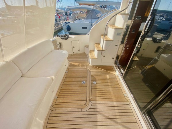 2007 PRINCESS 42