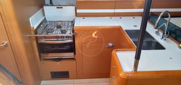 2014 JEANNEAU 53