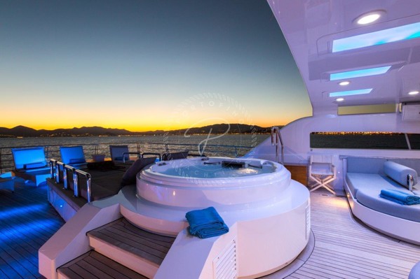 2007/2015 GOLDEN YACHTS CUSTOM 52M