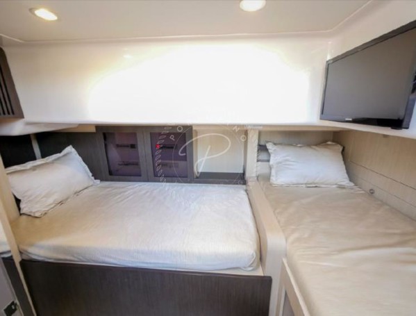 2016 AZIMUT 66 FLY