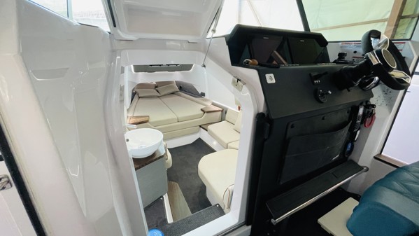 2021 AXOPAR 37 XC CROSS CABIN BRABUS LINE