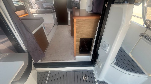 2017 JEANNEAU MERRY FISHER 895