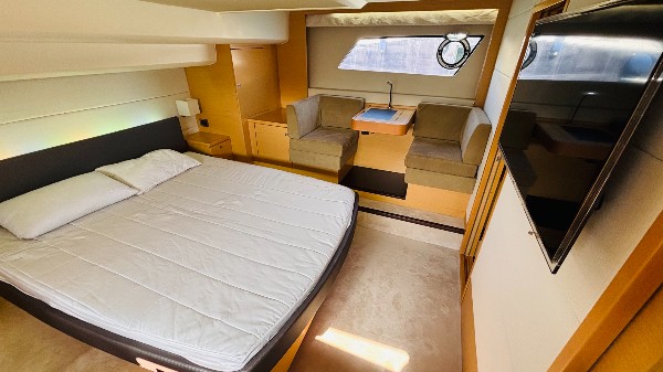 2013 PRESTIGE 500 FLY