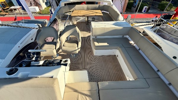 2018 SUNSEEKER MANHATTAN 52