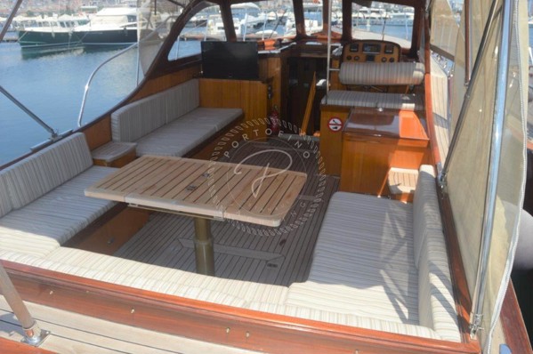 2011 CLASSIC CRUISER 37