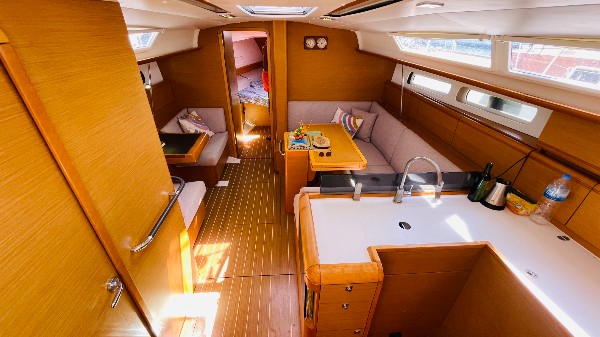 2013 JEANNEAU SUN ODYSSEY 409