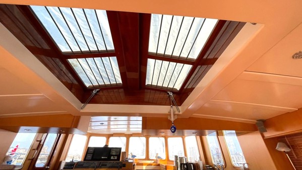 2009 TAKA YACHTS LOBSTER 18M