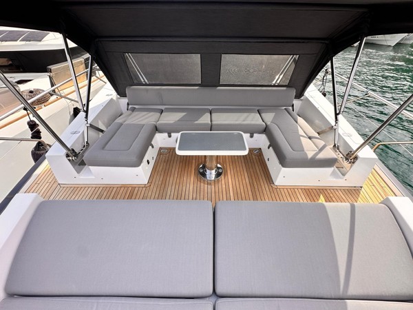 2019 AZIMUT S7