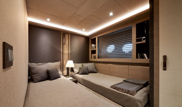 2019 MONTE CARLO YACHT 80