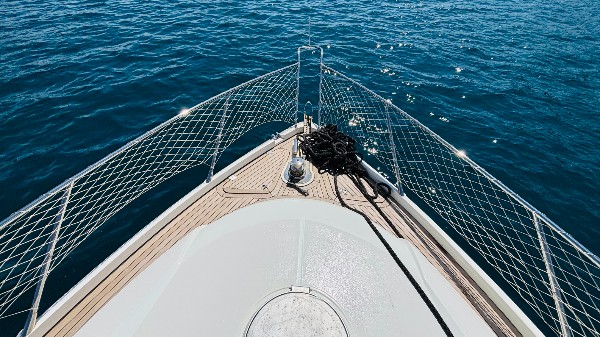 2001 SUNSEEKER MANHATTAN 64