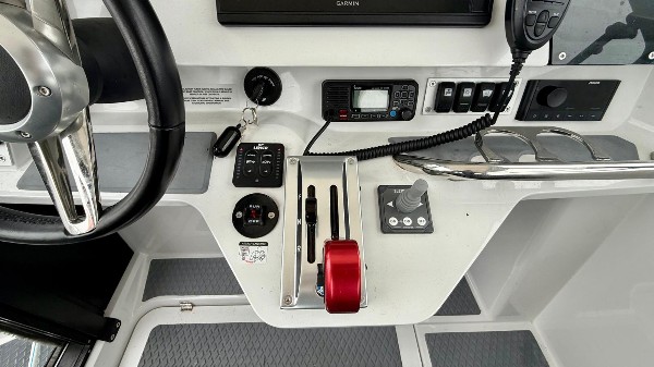 2024 HYDROLIFT X-27 R