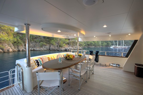 2014 HG YACHT 32M