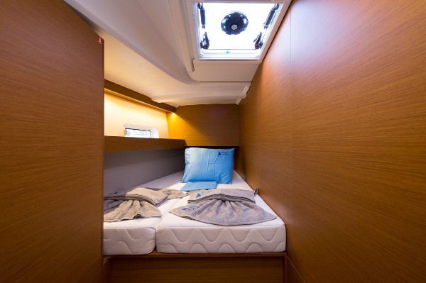 2021 SAILING YACHT 14.42 M