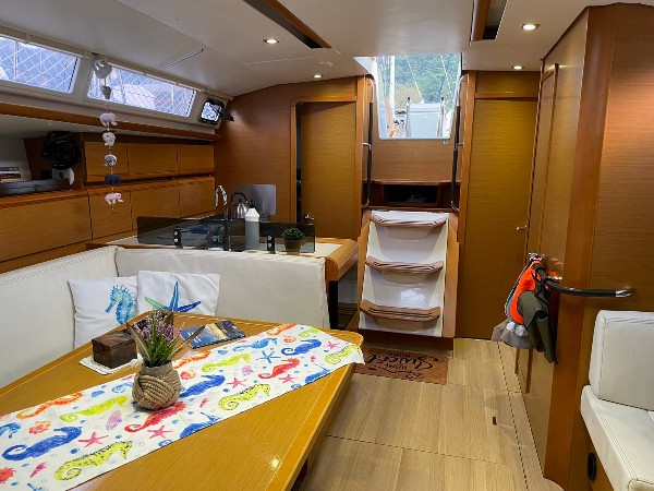 JEANNEAU SUN ODYSSEY 439
