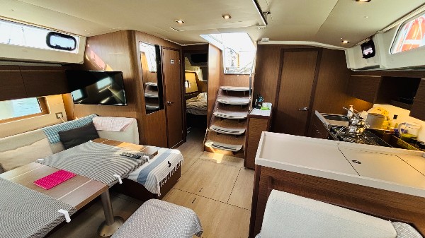 2022 BENETEAU OCEANIS 46.1