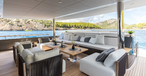 2024 MOTOR YACHT 37 M