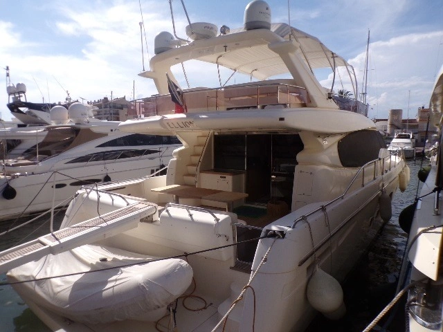 2009 FERRETTI YACHTS 630