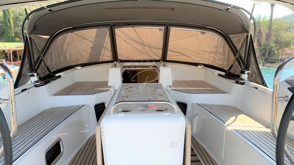 2018 JEANNEAU 51