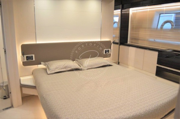 2017 AZIMUT 72