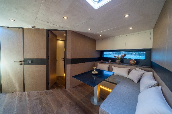 2025 MOTOR YACHT 18.5 M