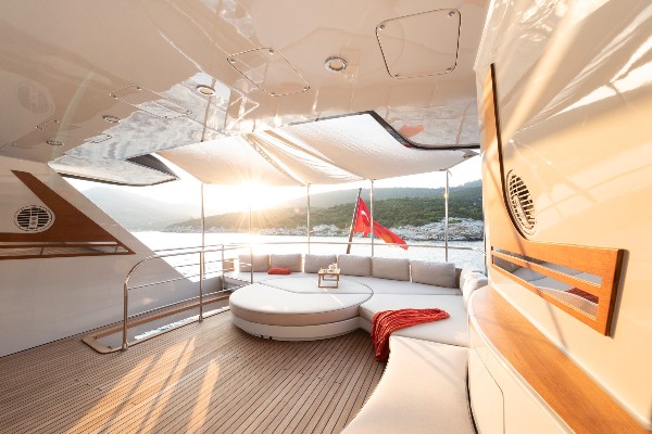 2009/2022 MOTOR YACHT 35M 