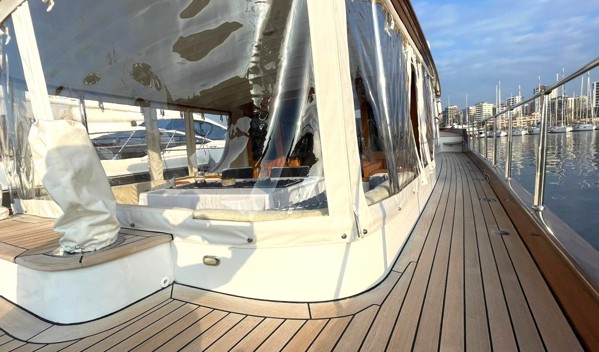 2009 TAKA YACHTS LOBSTER 18M