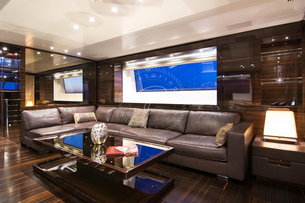 2012 SANLORENZO 38M
