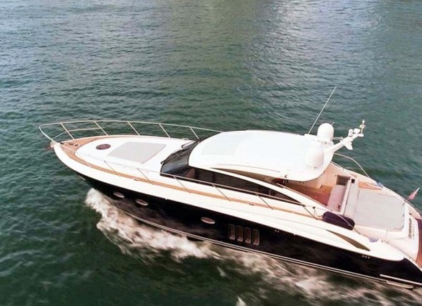 2011 PRINCESS V62