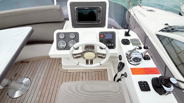 2015 AZIMUT MAGELLANO 43