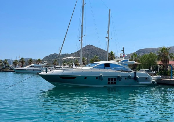 2012 AZIMUT 62S