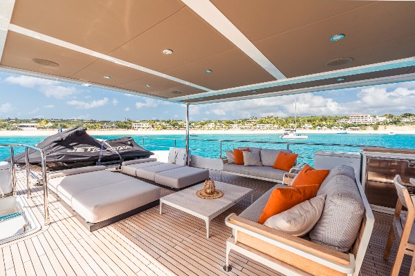 2023 MOTOR YACHT 26M