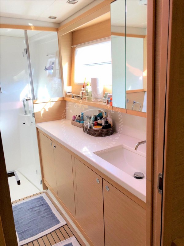 2011 LAGOON 450