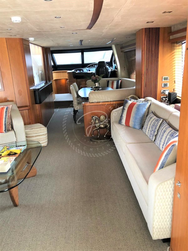 2007 SUNSEEKER 82